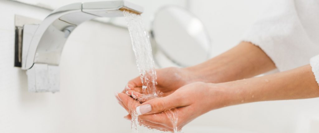 Come proteggere le mani dall'effetto disidratante dei lavaggi frequenti